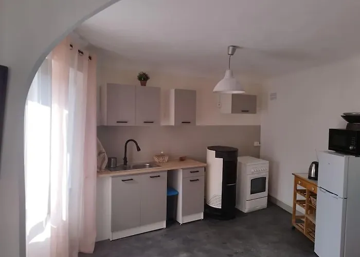 Jolie Maison De Bourg Tout Equipee 10Km D\'Ambert